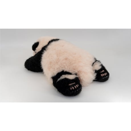 【熊猫工場（Panda　Factory）】公式ライセンス正規品・シャンシャン　生後3か月　うつぶせ姿　リアルぬいぐるみ