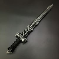 『竜が纏う短剣』