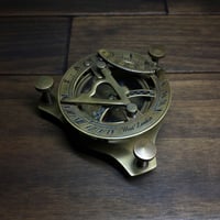 【アンティーク雑貨】高質感　導きの日時計＆コンパス