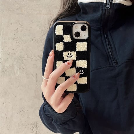 刺繡 にこちゃん iphone16/15Proケース  チェック柄 iPhone14/13/12Proカバー  秋冬人気アイテム 手さわりいい[M3589]