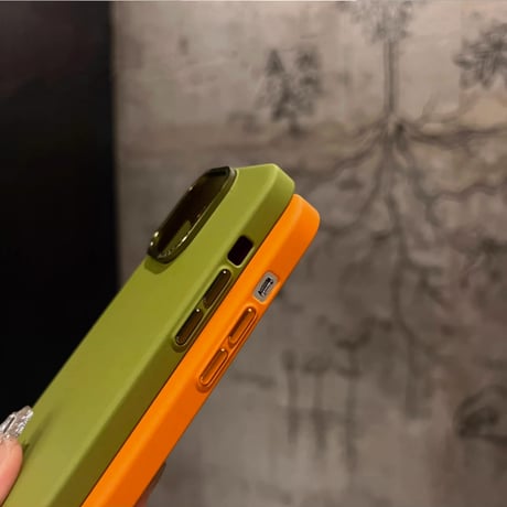 指紋防止 iphone15/15proケース  高級感 iphone14/13/12Proカバー  金属製カメラフレーム薄型 耐衝撃 [M3559]