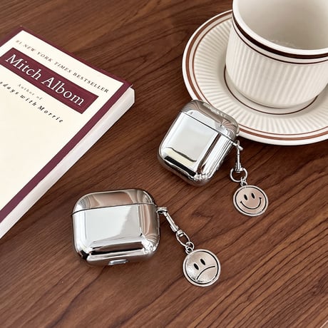 メッキ Airpods 4ケース にこちゃんキーチェーン付 Airpods3/Pro2ケース airpodspro2カバー  艶感 大人可愛い[M5253]