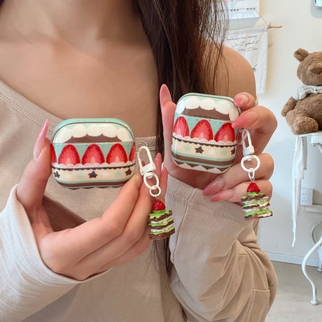 イチゴケーキ Airpods Pro3ケース ケーキキーホルダー付 Airpods 4/3カバー  AirpodsPro2/1  美味しそう 可愛すぎ [M6272]