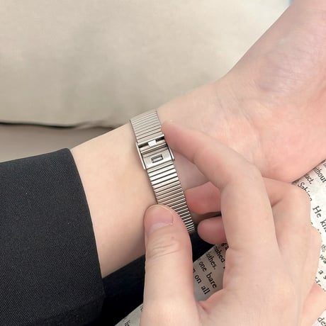 高級感 Applewatch Series10バンド 金属 Ultra2/1/SE(第2/1世代)/Series9/8/7/6/5/4/3/2/1アップルウォッチバンド エレガント[M4873]