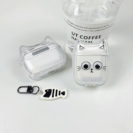 猫と魚 Airpods4ケース ギフトにおすすめ AirpodsPro2ケース airpods3/2ケース 耳付き キーチェーあり 可愛い[M5513]