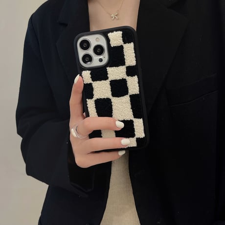 秋冬 刺繡入り iphone16/15proケース  チェック柄 iphone14pro/13/12/11カバー  柔らかい 温かい   ファッションセンスいい  ギフトにいおすすめ [M2242]