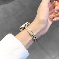 レザーとメタル AppleWatchバンド 高級感 上品アップルウォッチバンド Series11/10/9 8 7 6 5 4  3 2 SE3 SE2 Ultra3 セレブ愛用[M6368]