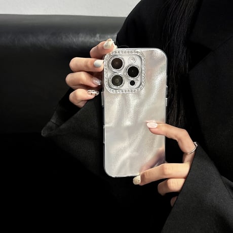 キラキラレンズカバー付 iPhone16/16Proケース オシャレシック iPhone15Pro/14pro/13/12ケース 丈夫 耐久性ある[M4757]