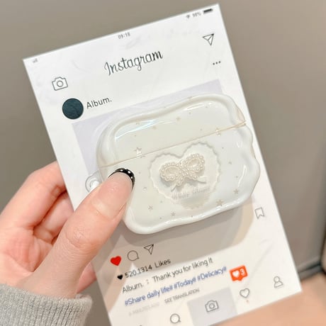 可愛いリボンデコ AirpodsPro3/４ケース  ウェーブ型 Airpods3/Pro2ケース おしゃれ ホワイト 女子力アップ  [M5752]