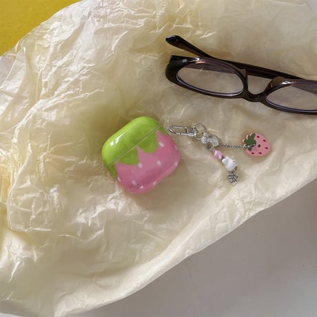 韓国風 Airpods4ケース イチゴ柄 Airpods3/Pro2ケース airpodspro2カバー  ストラップ/リング 大人可愛い[M5273]