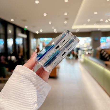 液体 iPhone15/15proケース サーフィンする犬ちゃん iphone14/13/12proカバー ストレス解消 面白い ギフトに最適[M4085]