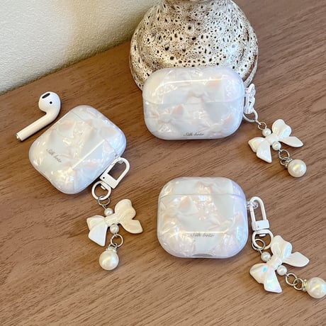 リボン柄 AirpodsPro3ケース 女子力アップ Airpods4/3/Pro2ケース  キーホルダー付き付  可愛いギフト[M5746]