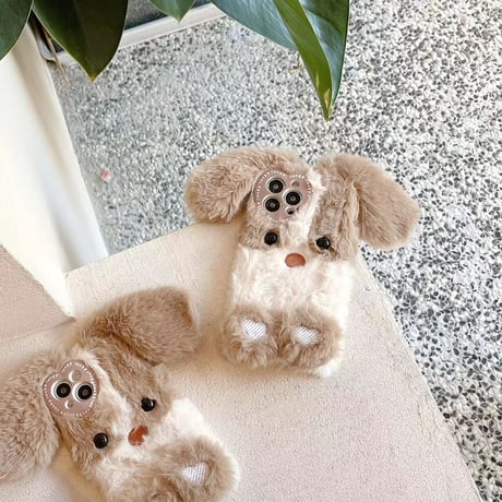 ふわふわ犬ちゃん iPhone15/15proケース 可愛い アイフォン14Pro/13proカバー 温かい ファー ギフトにおすすめ [M3517]