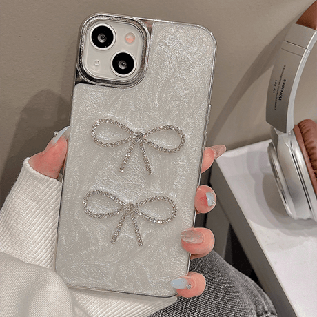 ジュエリーリボン iPhone15/15proケース ホワイト iPhone14/13pro/12ケース かわいい 女子力アップ 高級感[M4120]