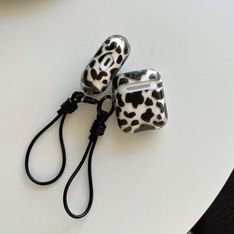 アニマル柄 Airpods４ケース 牛柄 ストラップ付 Airpods3/Pro2ケース 可愛い 丈夫[M5674]