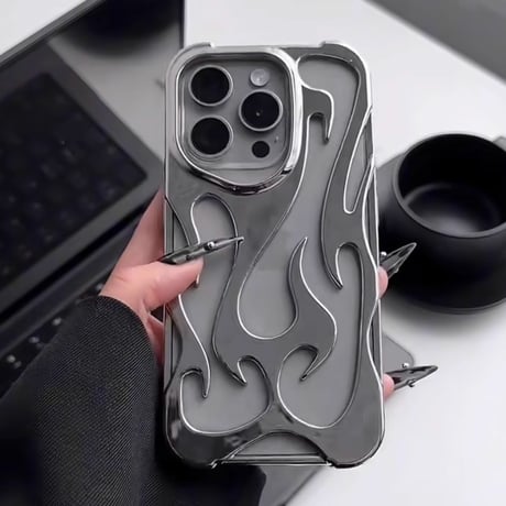 放熱 iPhone16Pro/16ProMaxケース 発熱軽減 冷却 iPhone15pro/14promax/13カバー つや感 透かし彫り[M4605]