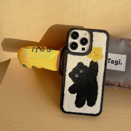 黒猫  iPhone16pro/15ケース  刺繡入り iphone14Pro/13/12/11カバー   可愛い  柔らかい 寒さを防ぐ[M2418]