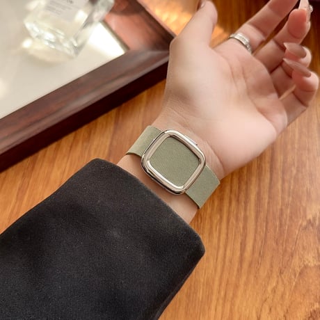 高級感レザー Apple watchバンド シンプル風 アップルウォッチベルト Ultra3 series11 10 98 7 6 SE3 SE2  シック 耐久性ある[M6104]