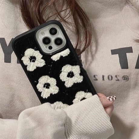 刺繡花柄 iphone14/13pro/12カバー 柔らかい  iphoneXs/11カバー  ブラック  温かい  キュート ギフトにいおすすめ M1352