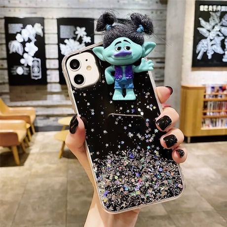 トロールズ人形 アイフォン13/12/11ケース  ラメ入り可愛いiphonexs/se2/8カバー 個性面白いおもちゃ ソフトクリアケース  ギフトM326