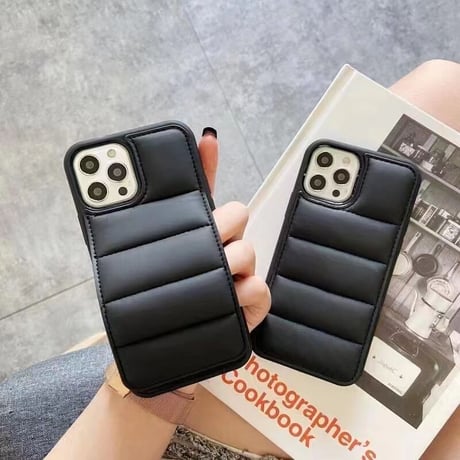 ダウンっぽい iphone15Pro/15promaxケース マジックテープ付きアイフォン14/13/12Proカバー 羽毛入り 冬人気  黒色系 男女兼用M269