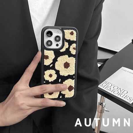 刺繡 花柄 iPhone15/15Proケース 秋冬トレンド iPhone14/13proカバー 高級感 ファッション [M3567]
