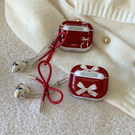 リボン柄 Airpods4ケース  めっちゃ可愛い ハートチャーム付 Airpodspro2/proカバー Airpods3 ワインレッド 高級感おしゃれ[M4744]