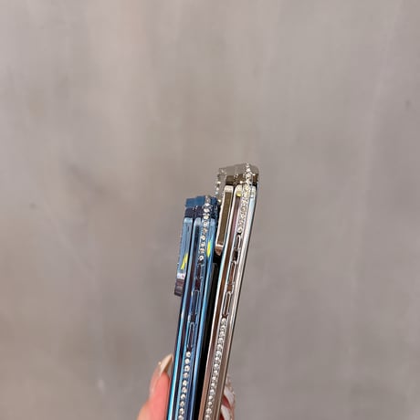 ジュエリーミラー iPhone17Pro/17ケース メタリックカラー iPhone16/15ProMax/14ケース ラグジュアリー感 キラキラライン 大人気 レンズ保護[M6234]