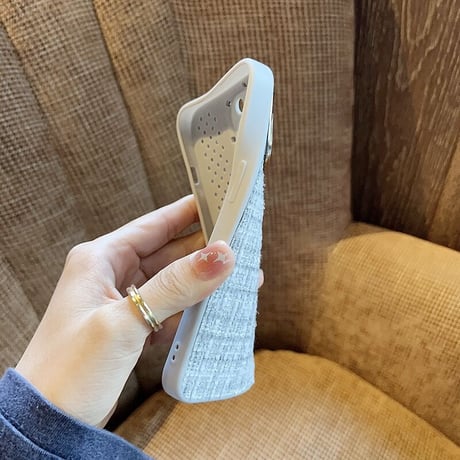有名人愛用 iPhone14/14proケース レンズ保護フイルム付 アイフォン13pro/12/11カバー お揃い 布 プレゼントにおすすめ[M2470]