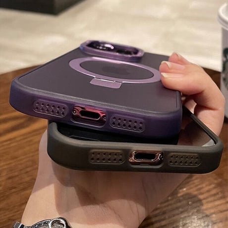 Magsafe対応スタンド iPhone15Pro/15ProMaxケース 指紋防止 マット仕様 耐衝撃 半透明 iPhone14/13/12proカバー [M3556]
