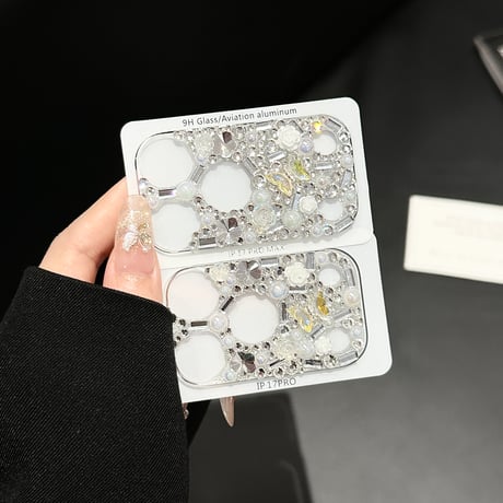 真珠/花/蝶デコ カメラ保護カバー iPhone17ProMax iPhone17Pro 豪華 おしゃれ 可愛い 使いやすい[M6514]