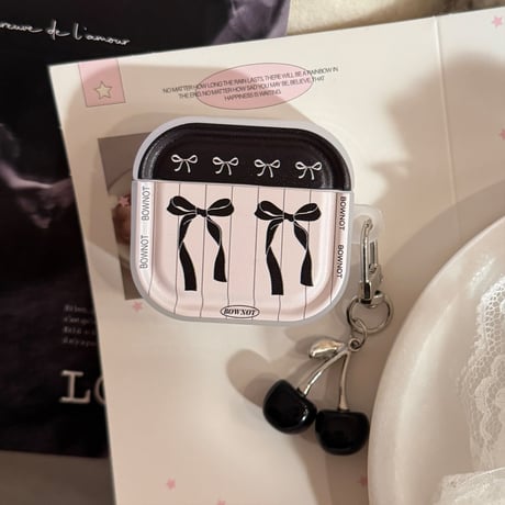 リボン柄 Airpods Pro3ケース さくらんぼキーホルダー Airpods 4/3カバーケース AirpodsPro2/1  かわいい 女子力アップ [M6193]