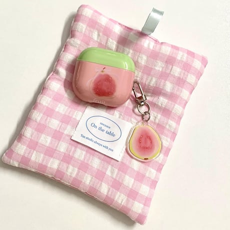 グアバ Airpods4ケース 果物 AirpodsPro2ケース airpods3/2カバー  かわいい キーチェーン付 艶感 [M5318]
