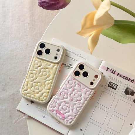 オトナ可愛い iPhone17Pro/17ケース 刺繡花柄 皮っぽ iPhone17ProMax/16/15Proケース カメラカバー 淡色系[M5889]