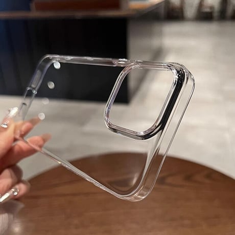 黄ばまないクリアiPhone15pro/15promaxケース 薄型軽量  高透明感 iPhone14/13/12対応 定番 お揃い[M3546]