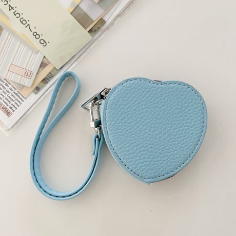 ハート型 小銭入れ AirPodsPro2/第3代ケース レザー ストラップ付  airpods保護カバー 耐久性あり シック ギフトにおすすめ[M3691]