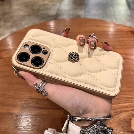 ダウン iphone17/16proケース  金属製花デコ アイフォン15/14/13/12Proカバー  高級感 秋冬ファッション ギフトにおすすめ[M3602]