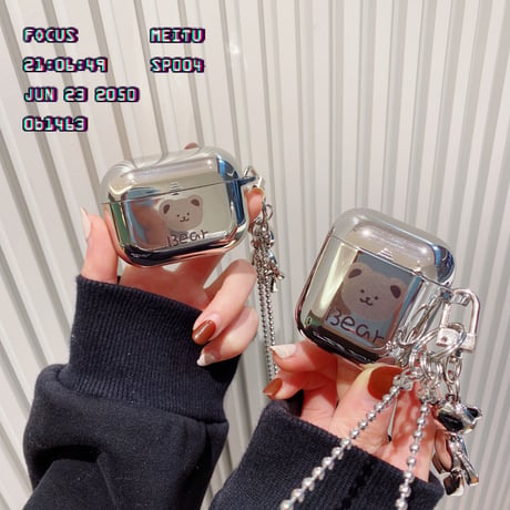 【Airpods 4】クマさん Airpodspro2ケース Bear airpods3/2ケース  銀色 同系小物とチェーン付き 可愛いM279