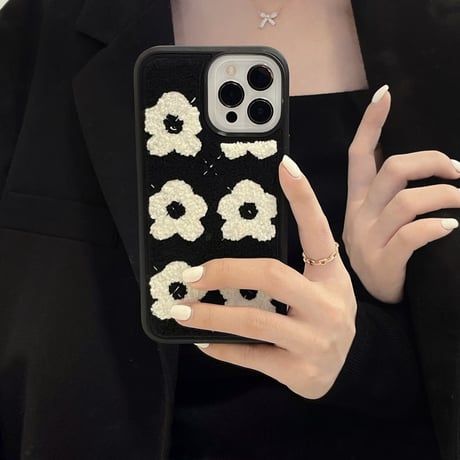 刺繡花柄 iphone14/13pro/12カバー 柔らかい  iphoneXs/11カバー  ブラック  温かい  キュート ギフトにいおすすめ M1352