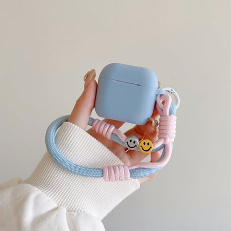 シリコン Airpods 4ケース 充電口カバー付 Airpods3/Pro2ケース airpodsproカバー にこちゃんストラップ付 丈夫 [M5134]