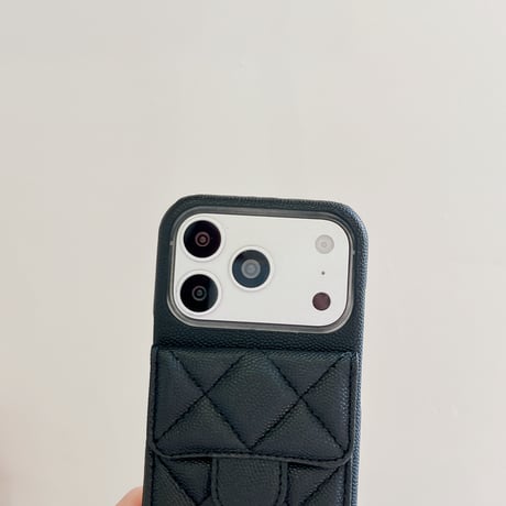 高級感レザー iPhone17Pro/17ケース カード収納 キルティングデザイン iPhone16/15promax/14/13proカバー 上品ショルダー付 セレブ愛用[M5921]