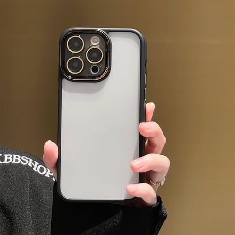 黄ばまない iPhone15/16proケース ガラスレンズフィルム付き iPhone14Pro/13proケース  シンプル高級感 金属ボタン [M3775]