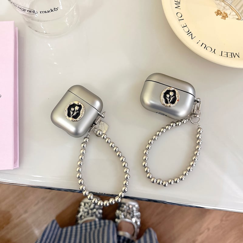 Airpods 4】高級感 Airpodspro2/proケース シルバー ストラップ付