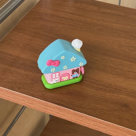 可愛い家 Airpods4ケース クマちゃん AirpodsPro2ケース airpods3/2カバー リング付き ギフトにおすすめ 頑丈[M5412]