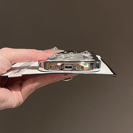 ダイヤ iPhone16/16Proケース うねうねキラキラ iPhone15Pro/14/13pro/12ケース 豪華  上品 指紋防止/落下防止[M4719]