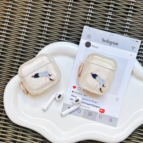 Airpods４ケース 横になる人 可愛い Airpods3/pro2カバー リング付き プレゼントにおすすめ 男女兼用[M4847]