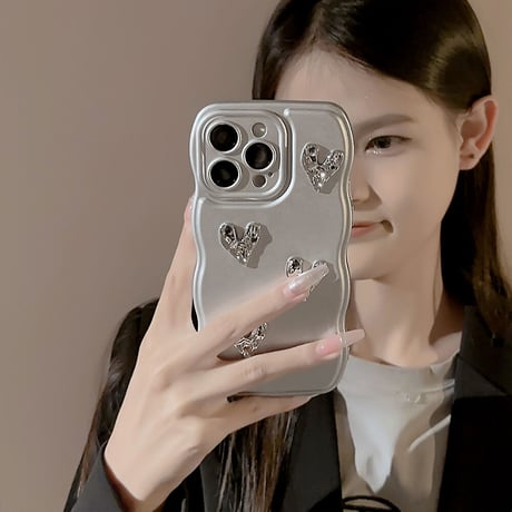 シルバー iphone14/13proケース ハートデコ 持ち手リング付 かわいい 女子力アップ[M3454]