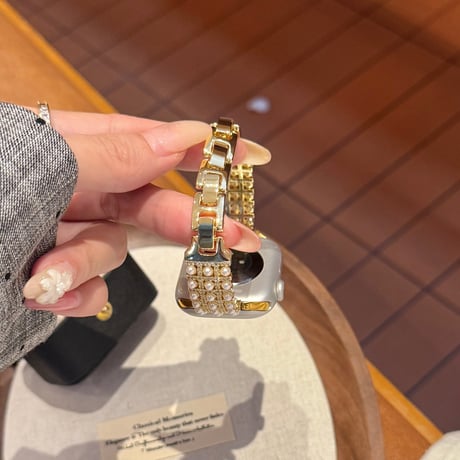 上品 AppleWatchバンド パールブレスレット  メタル AppleWatchベルト Series 11/10/9/8 SE3/2  Ultra3/2/1 高級感高品質 [M6408]