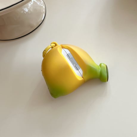 バナナ AirpodsPro3ケース 美味しそう Airpods4/3カバー AirpodsPro第2/1世代 カラビナ付き ギフトにおすすめ[M6357]