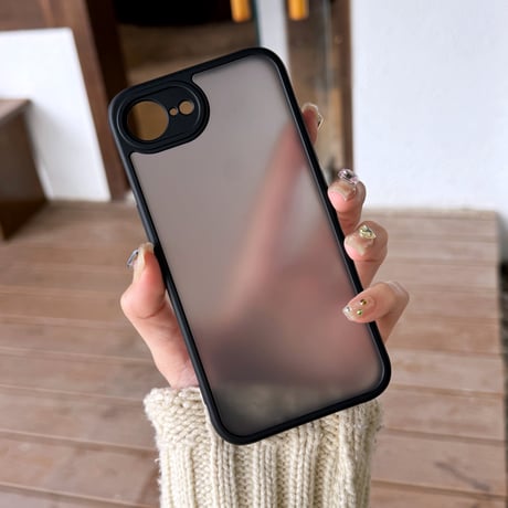 iPhone16e ケース 指紋防止 マット iPhone16pro/15/14/13/11シリーズカバー 耐久性ある 頑丈 半透明[M5114]
